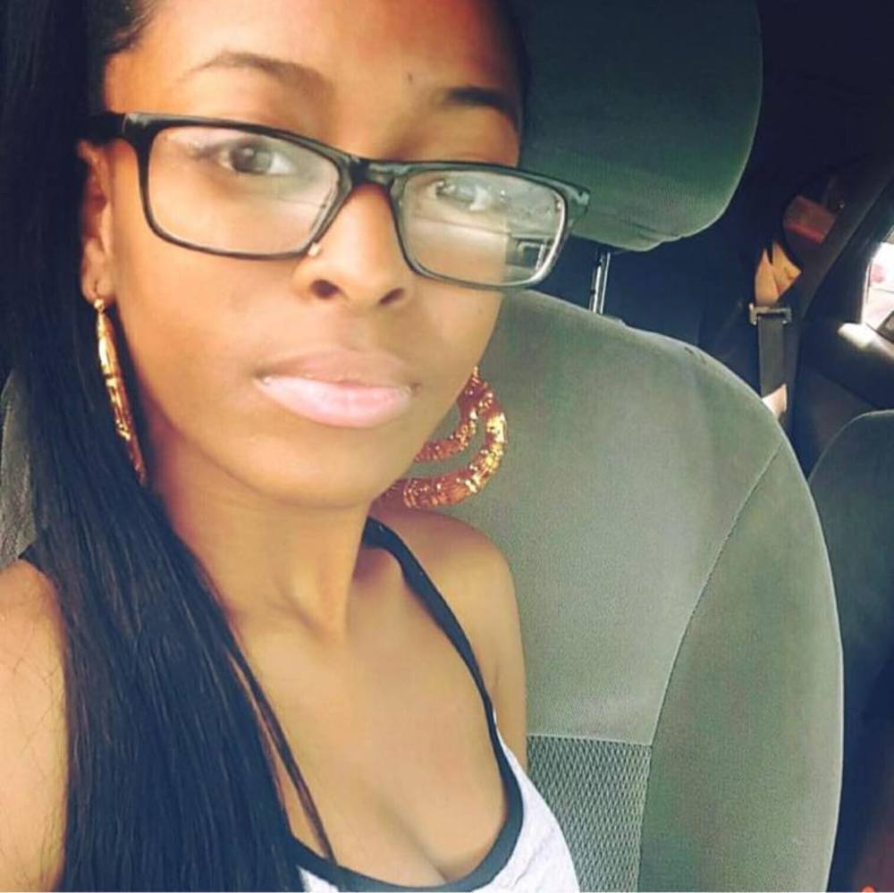 Meet your Posher, Neisha